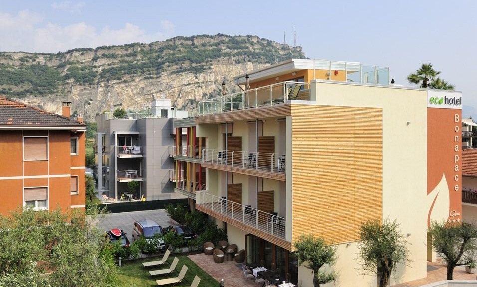 wpid-19046_ECOHotelB.jpg