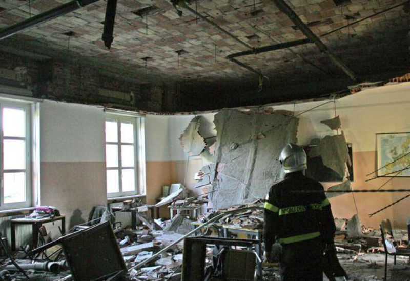 Crollo del soffitto al Liceo Darwin di Rivoli, fonte: Ansa