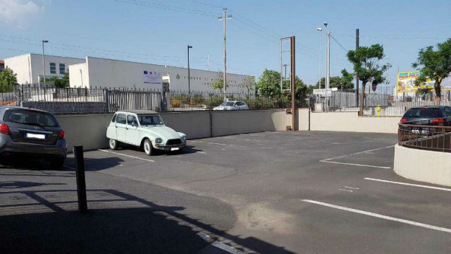 Parcheggio nello spazio condominiale? Si ma senza pregiudizio delle singole proprietà Parcheggio nello spazio condominiale? Si ma senza pregiudizio delle singole proprietà