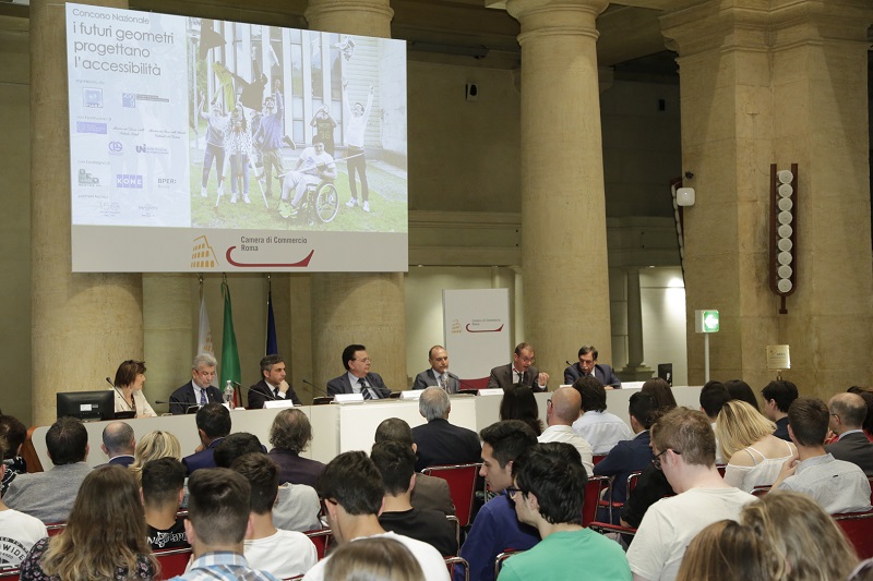 La giornata di premiazione del concorso nella sala del Tempio di Adriano della Camera di Commercio di Roma
