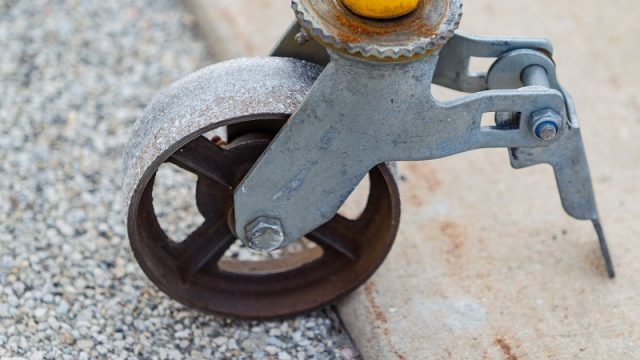 Ponteggi metallici su ruote o trabattello, il ruolo del coordinatore della sicurezza Ponteggi metallici su ruote o trabattello, il ruolo del coordinatore della sicurezza